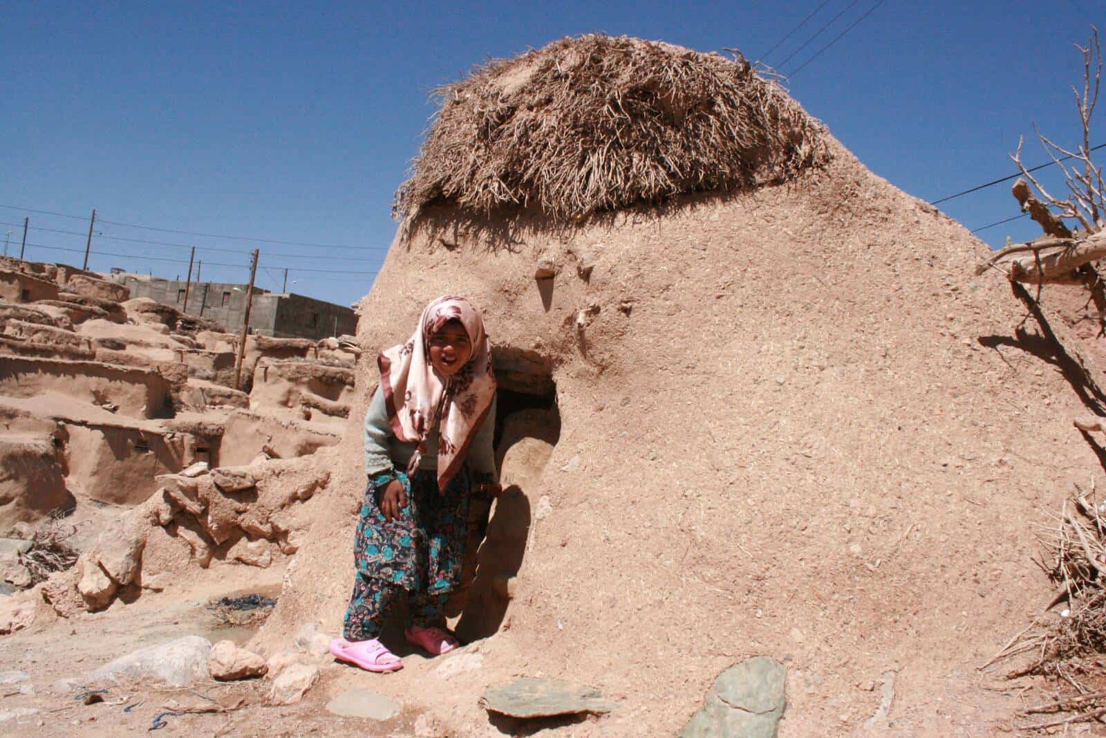 اهالی روستای ماخونیک همه کوتاه قد هستند.