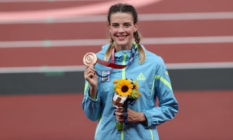 یاروسلاوا ماهوچیخ دختر ۲۰ساله اوکراینی که رقیب پوتین شد.