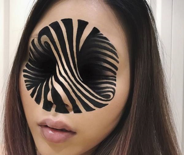 بلایی که گریم با رنگ و بوی وحشت بر سر "دختر جوان" آورد/ عکس بلایی که گریم با رنگ و بوی وحشت بر سر "دختر جوان" آورد/ عکس