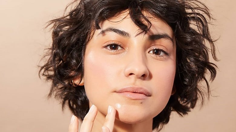 جوش صورت در قسمت‌های مختلف معنی متفوتی دارد.