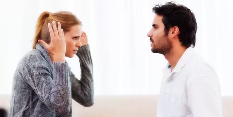 مردان خیانت کار نشانه‌های زیادی دارند.