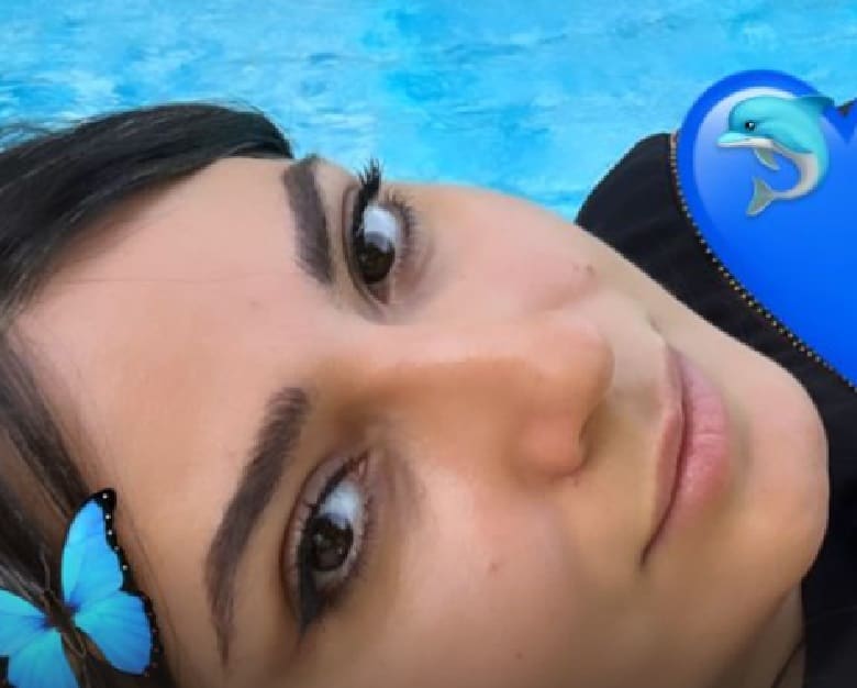 سمیرا حسن‌پور عکس استخری پر سانسور منتشر کرده است.