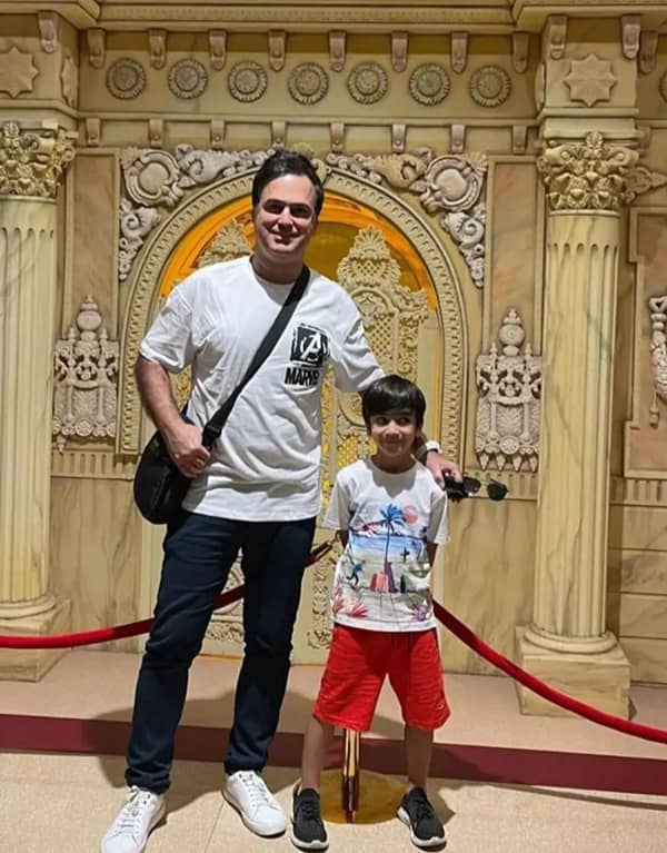 حامد آهنگی اخیرا عکس خود را در کنار پسرش در ترکیه منتشر کرد. حامد آهنگی اخیرا عکس خود را در کنار پسرش در ترکیه منتشر کرد.