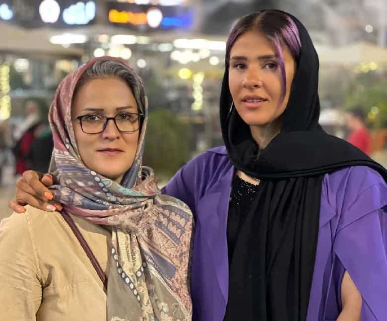 مهسا جاور علاقه زیادی به ست کردن دارد.