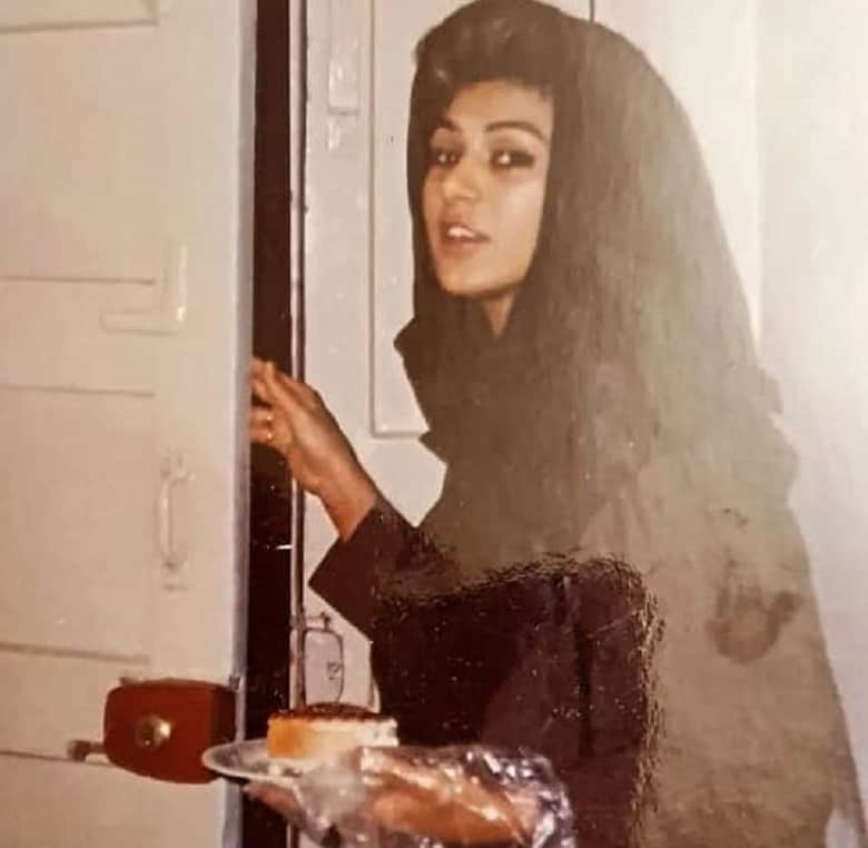 نسرین مقانلو نسبت به ۱۹ سالگی‌اش تغییرات کمی کرده است.