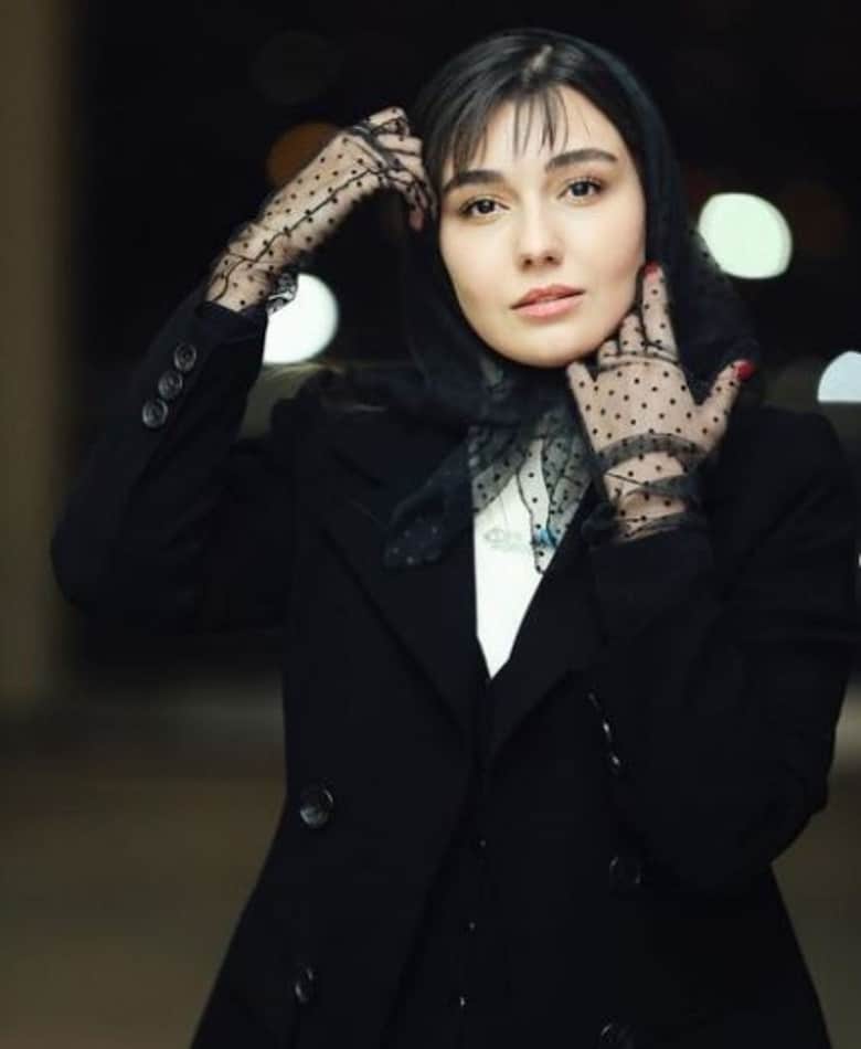 ونوس کانلی نام خارجی دارد.