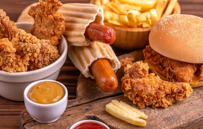 غذای چرب سرما خوردگی و آنفولانزا را بدتر می‌کنند.