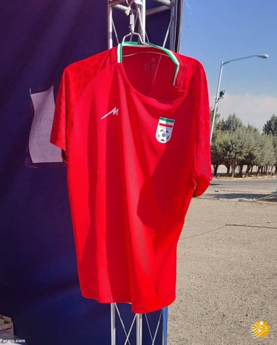 طرح پیراهن تیم ملی لو رفت! +عکس