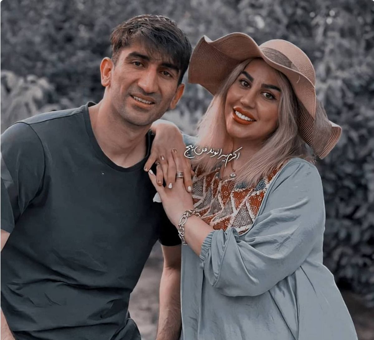 عکس عاشقانه علیرضا بیرانوند و همسرش عکس عاشقانه علیرضا بیرانوند و همسرش