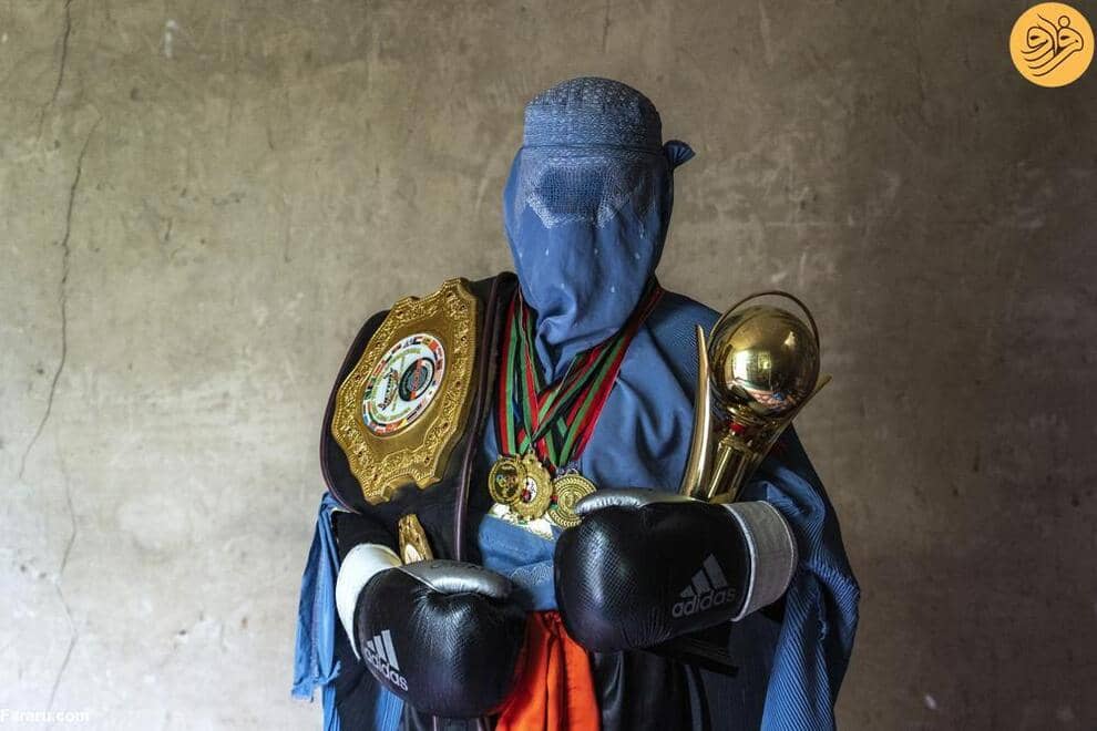 تصاویر/ لباس عجیب و خنده دار دختران ورزشکار افغان خبرساز شد!