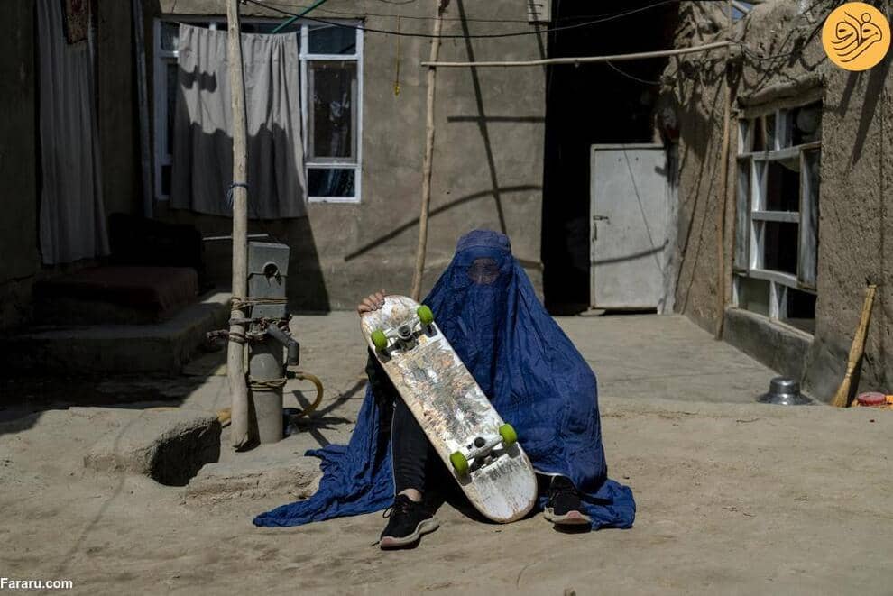 تصاویر/ لباس عجیب و خنده دار دختران ورزشکار افغان خبرساز شد!