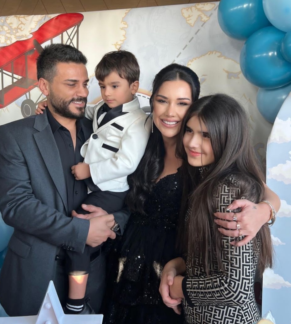 دیلان پولات و همسرش 