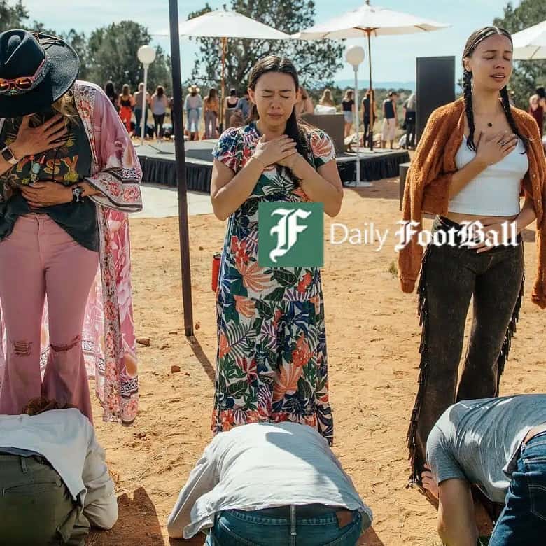 مردان در برابر زنان آمریکایی در آریزونا سجده کردند.