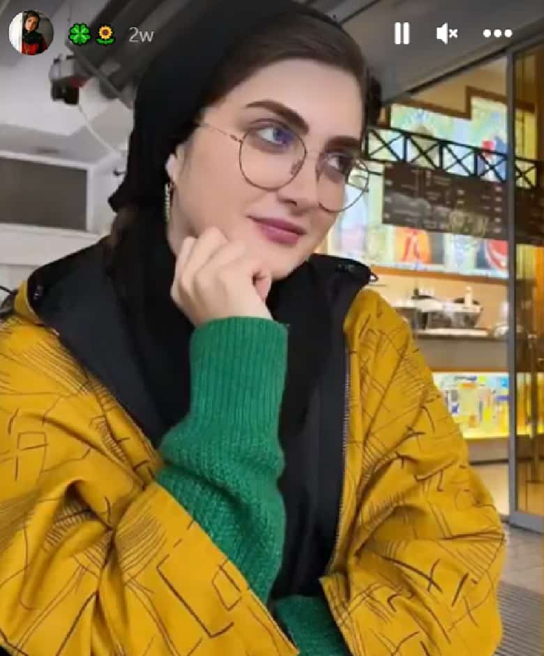 الناز ملک آیسان سریال سقوط در واقعیت پوشش متفاوتی دارد.