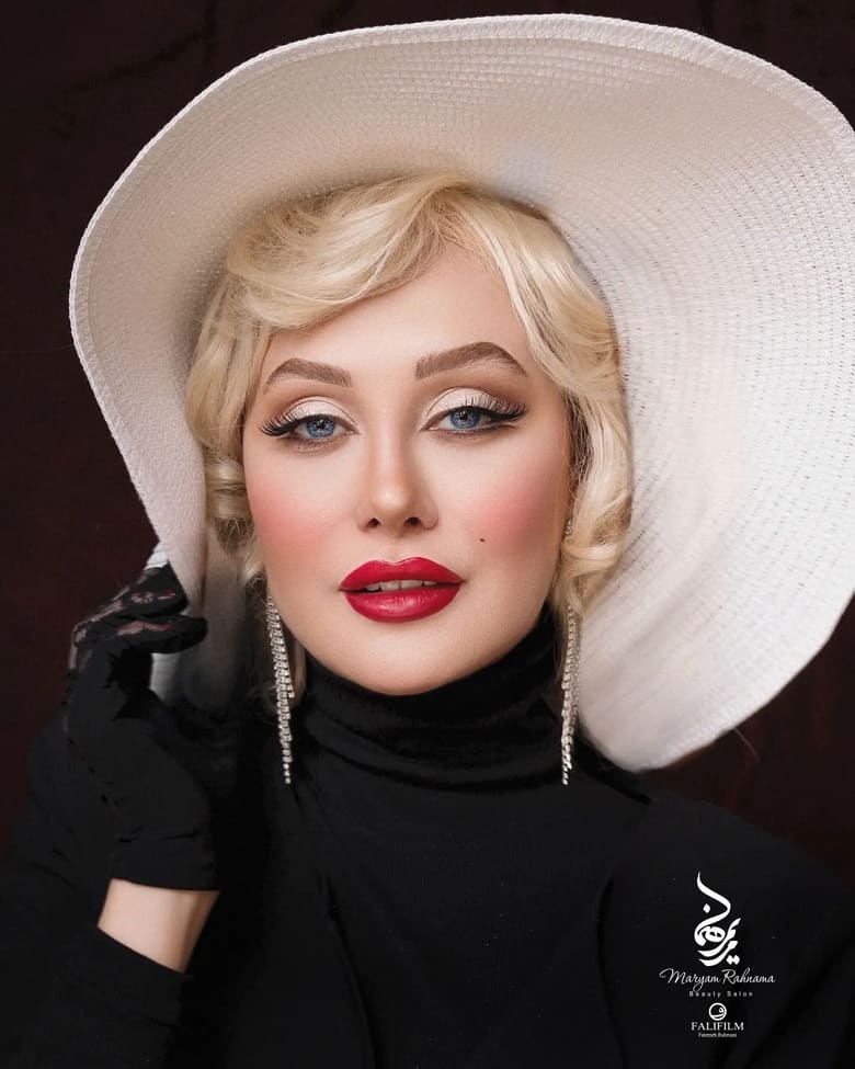 آرام جعفری خودش را شبیه به مرلین مونرو کرده است.