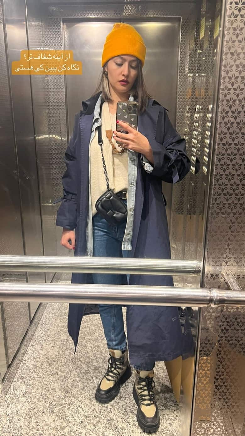 پردیس احمدیه ساحل پوست شیر با کلاه‌های متنوع دیده شده بود.