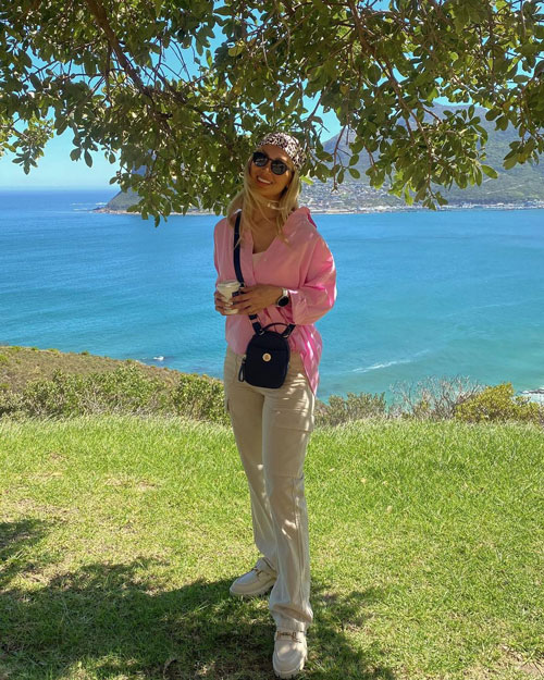 مینا مختاری