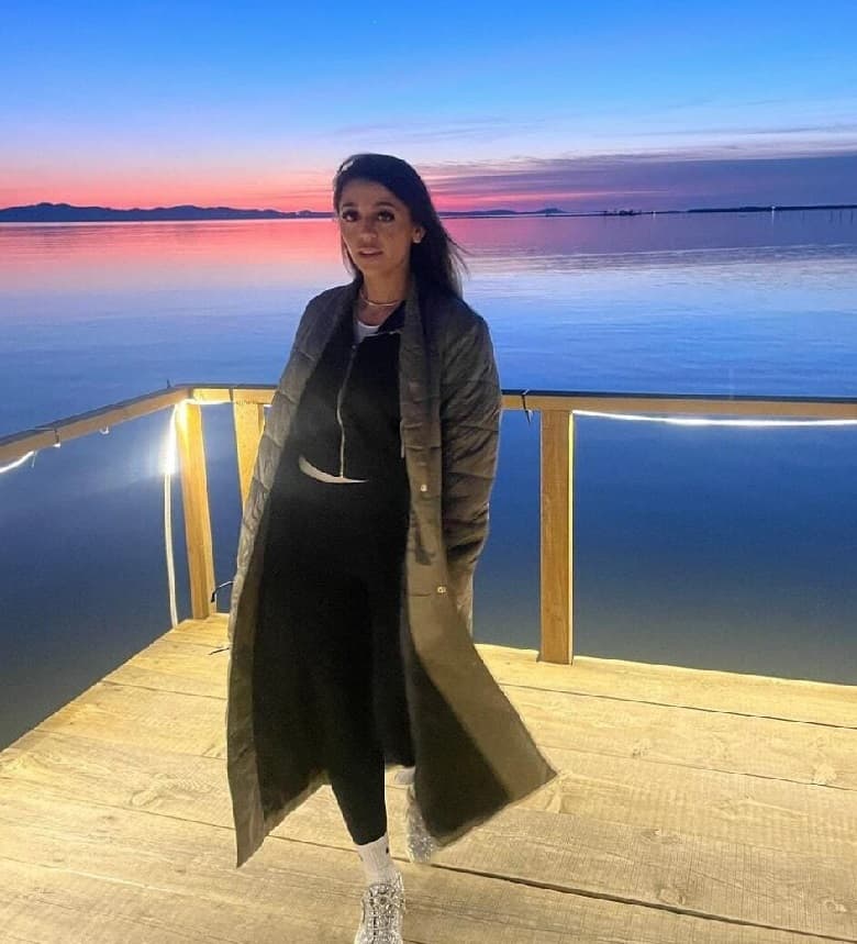 تصاویر حیرت انگیز/ وقتی زن داعشی مدل می‌شود!