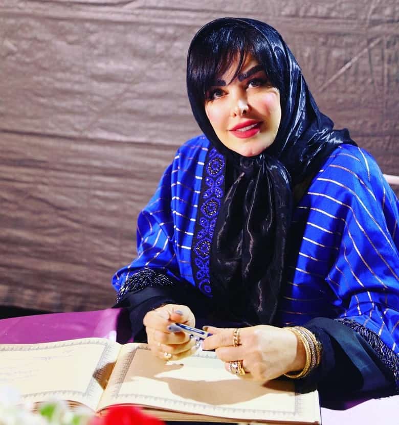 تصاویر/ فلور نظری شبیه دهه هشتادی‌ها شد!