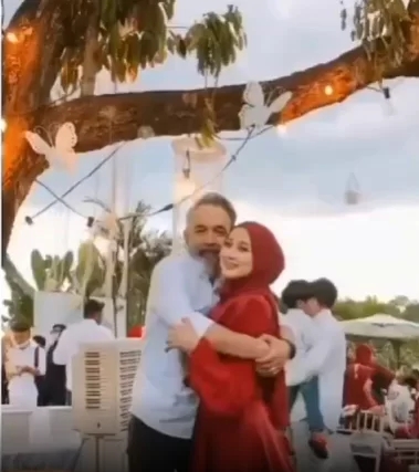 ازدواج عاشقانه دختر جوان ایرانی و پیرمرد 78 ساله فیلیپینی/ تصاویر