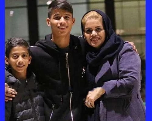 ایا تاکنون می دانستید این خانم جوان “مادر مهدی قائدی” است/ عکس