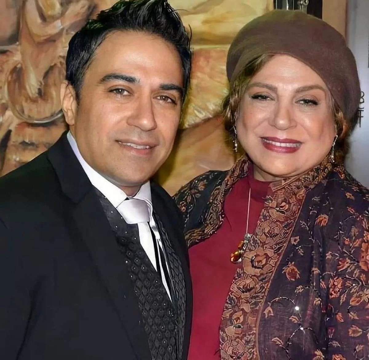 چهره پسر “گوهر خیراندیش” سیبی است از وسط با مادرش نصف شده/ عکس