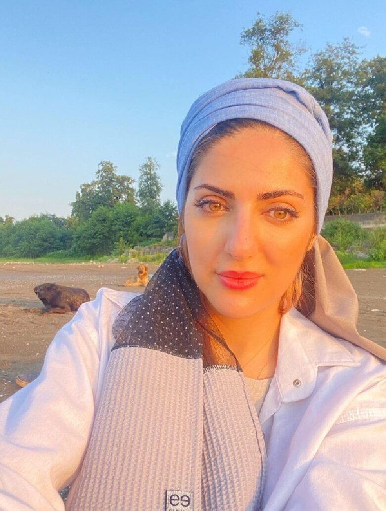 هلیا امامی در دل طبیعت عکس گرفت.