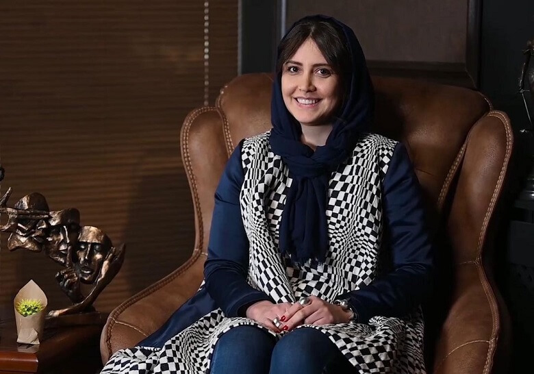 شبنم قربانی با تیپ و فیگور مجلسی ظاهر شد.