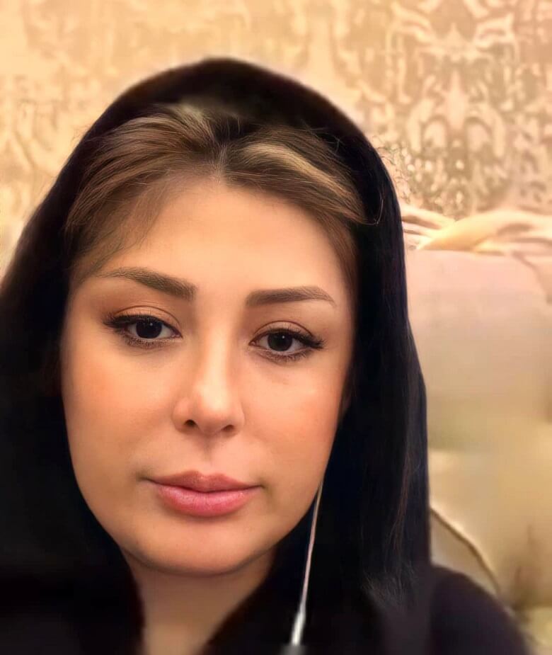 نیوشا ضیغمی به چالش بدون آرایش پیوست.