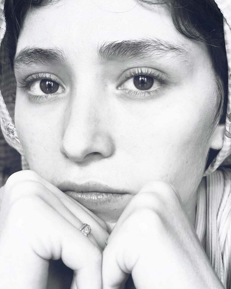 فرشته حسینی غمگین به یاد مردمش نوشت.