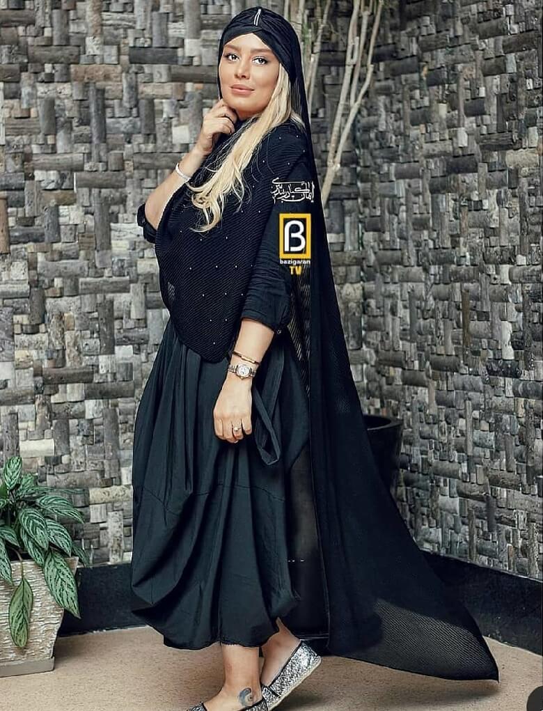 سحر قریشی روی ساق پایش تتوی جدید کرد.