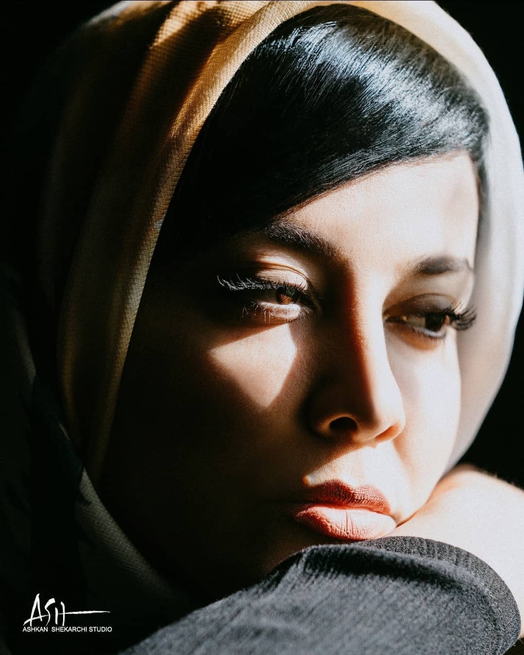 آشا محرابی افسرده شد رفت.
