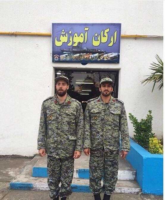 اشین و ماهینی با لباس ارتش