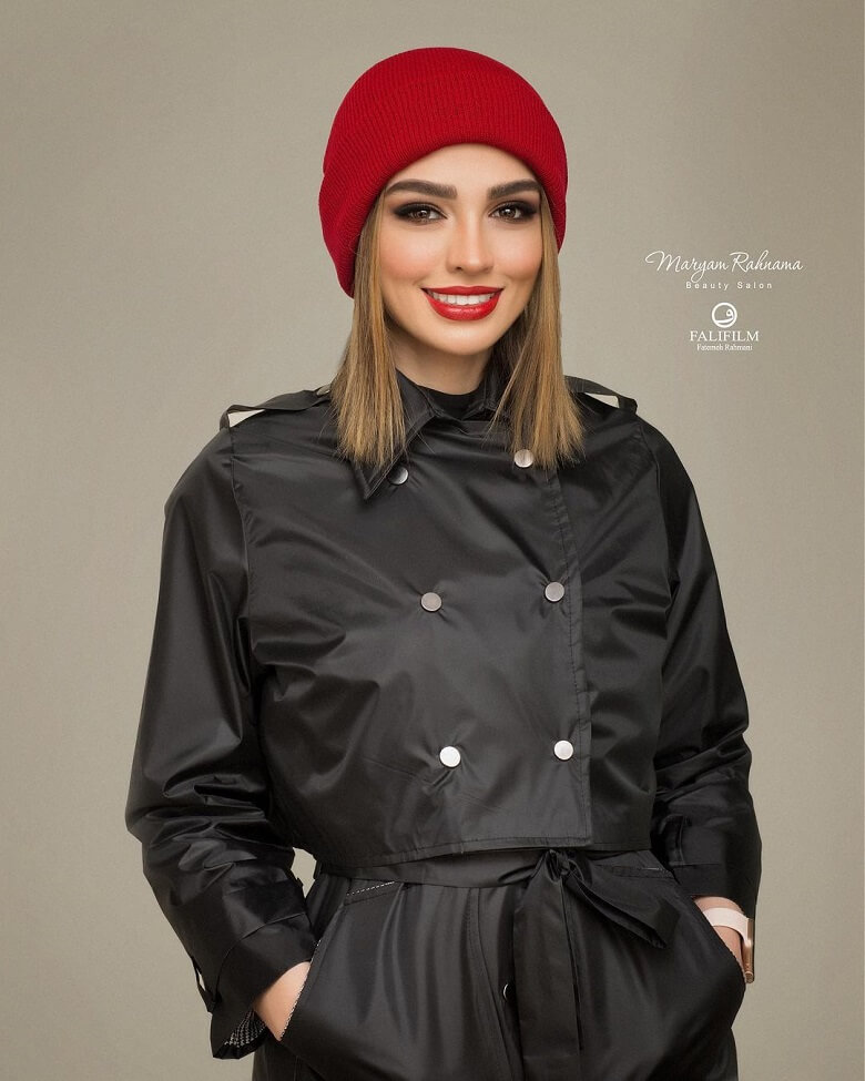 سیما خضرآبادی زیبایی منحصر به فرد دارد.