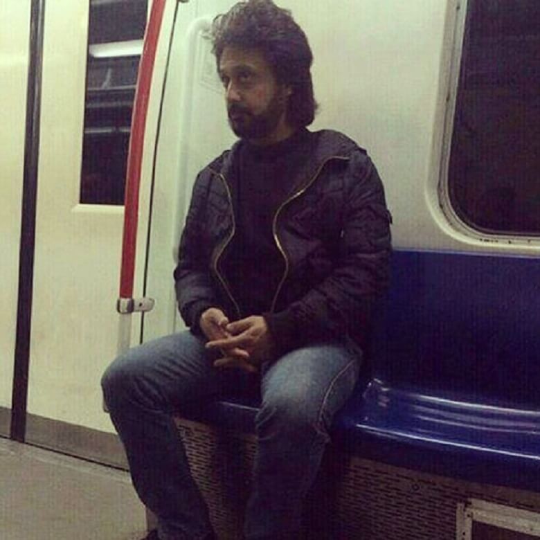 داریوش در مترو دیده شدند.