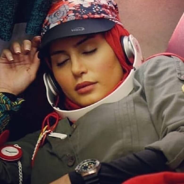 الناز شاکردوست در چرت غافلگیر شد.